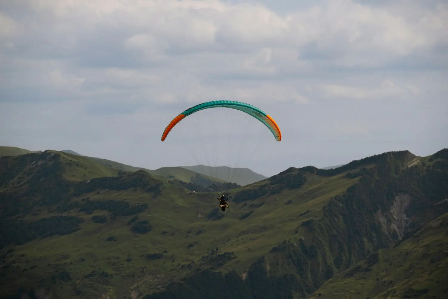 GUIDE-Parasailing-and-Paragliding-in-Cusco