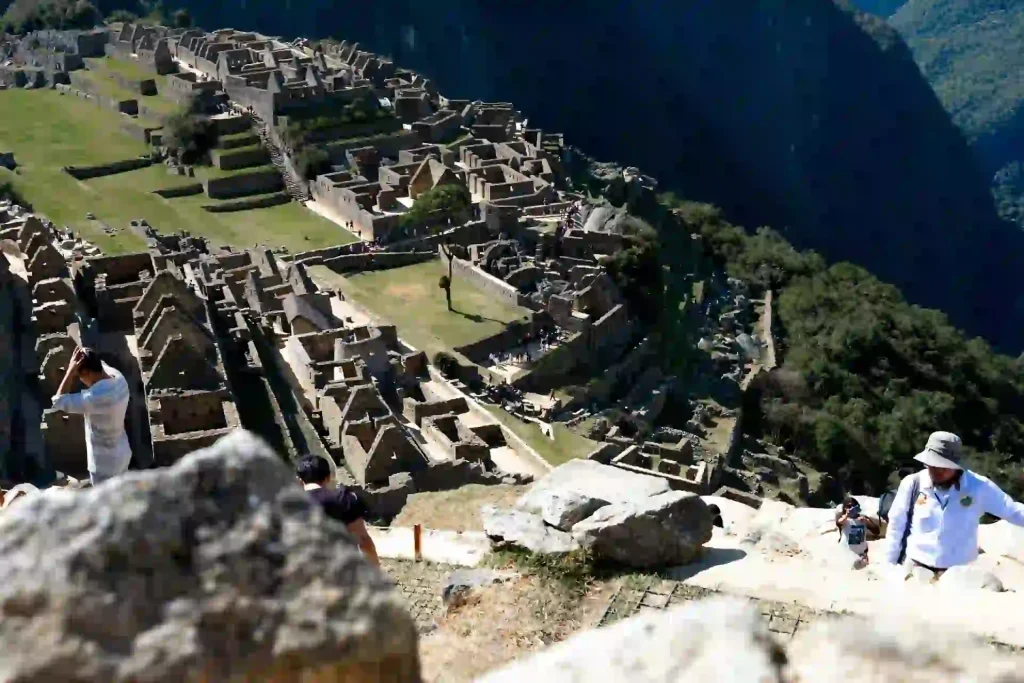 How-much-do-you-tip-Machu-Picchu-guides