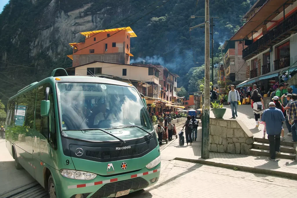 How-to-get-to-Aguas-Calientes-Where-to-stay