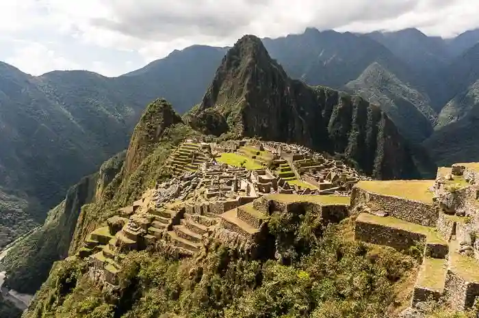 What-is-the-cheapest-way-to-get-to-Machu-Picchu