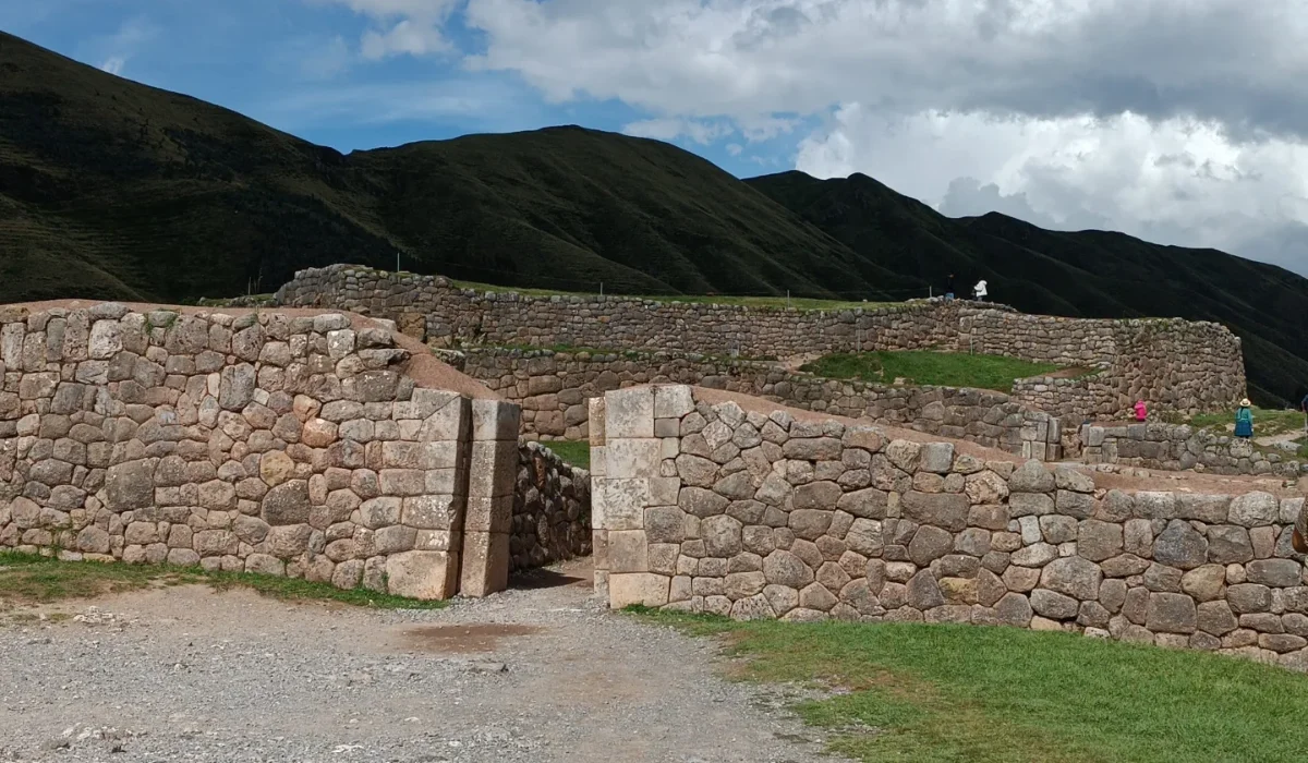 cite puka pukara in cusco peru