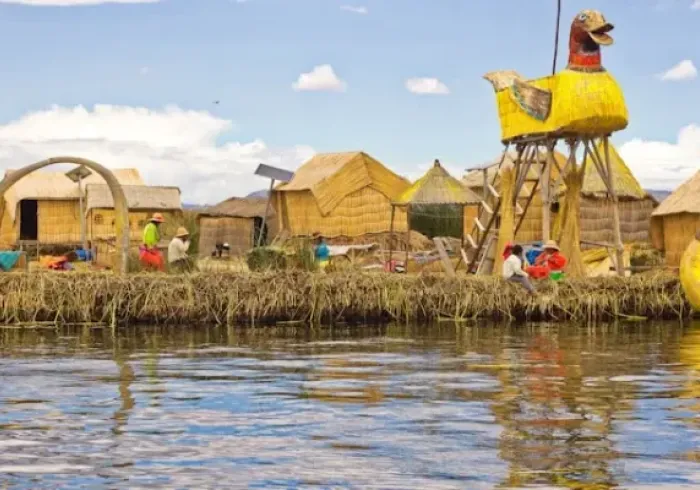 visit-to-the-Titicaca-Lake-Floating-Islands
