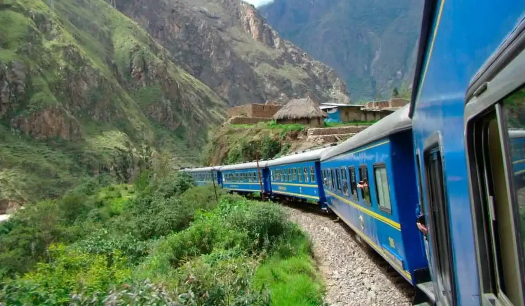 Train ride to Machu Picchu: howlong is it?