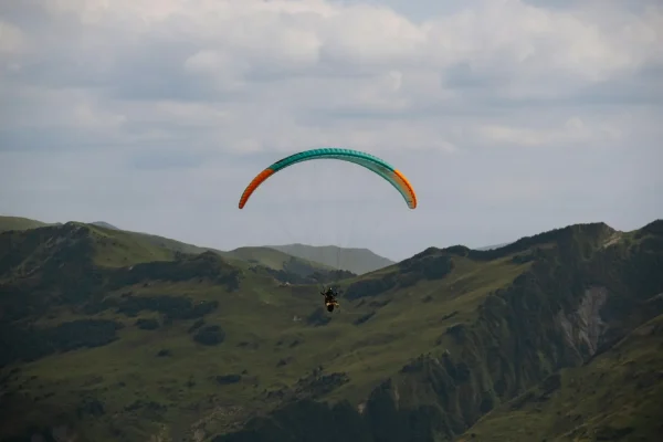 GUIDE Parasailing and Paragliding in Cusco