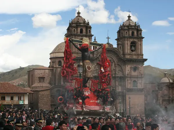 festival in cuco, traditions, cusco, peru, turism.
