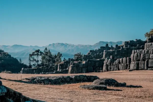 La fortaleza de Sacsayhuaman y su legado cultural