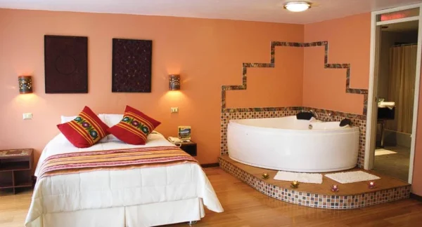 Luxury Suites with Jacuzzi and River Views